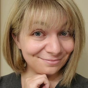 Meet your Posher, Angela